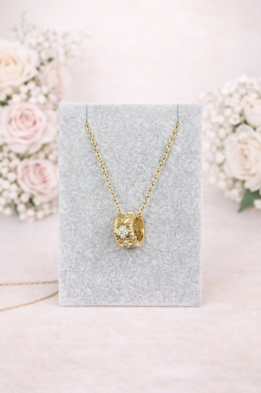 Collier Ines
